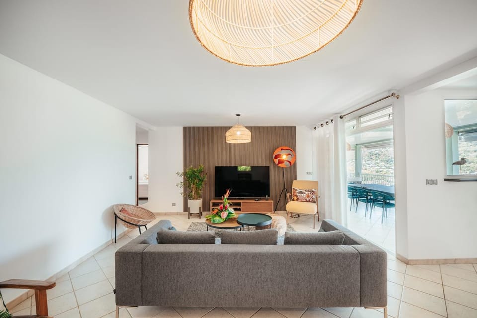 TV and multimedia, Living room