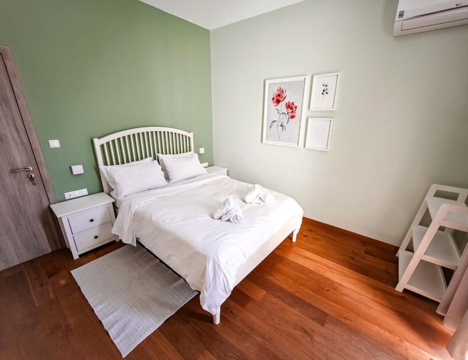 Bed, Decorative detail, Bedroom, air conditioner