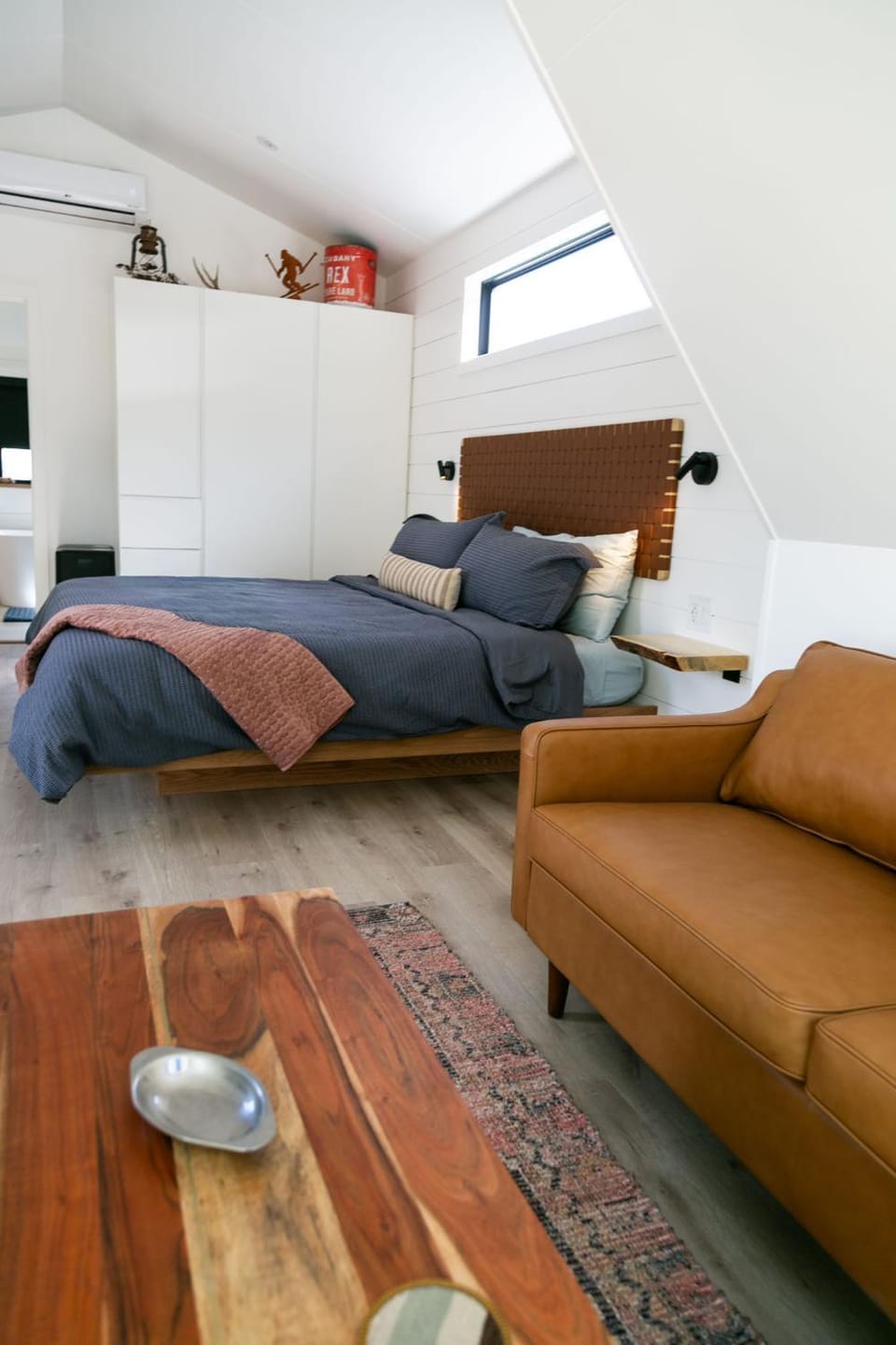 A-Frame Cliffside Studio Cabins Cabin in South Fork