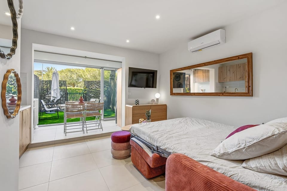 The Sweet Escape Close to Naturist Village & Tennis Center House in Agde