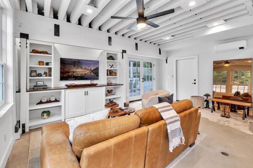 A Little Bit of Heaven near Rancho Santa Fe with a pool! House in Rancho Santa Fe