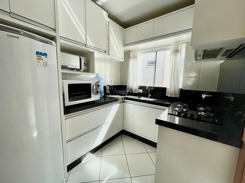 A115- Res. Granville II apto 204 - 03 Dormitórios. Apartment in Bombinhas