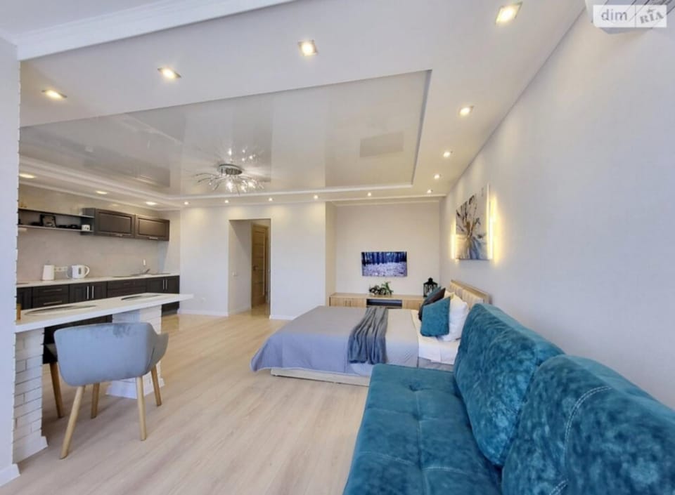 Студия на Вишенке, Келецька 99 б Apartment in Ukraine