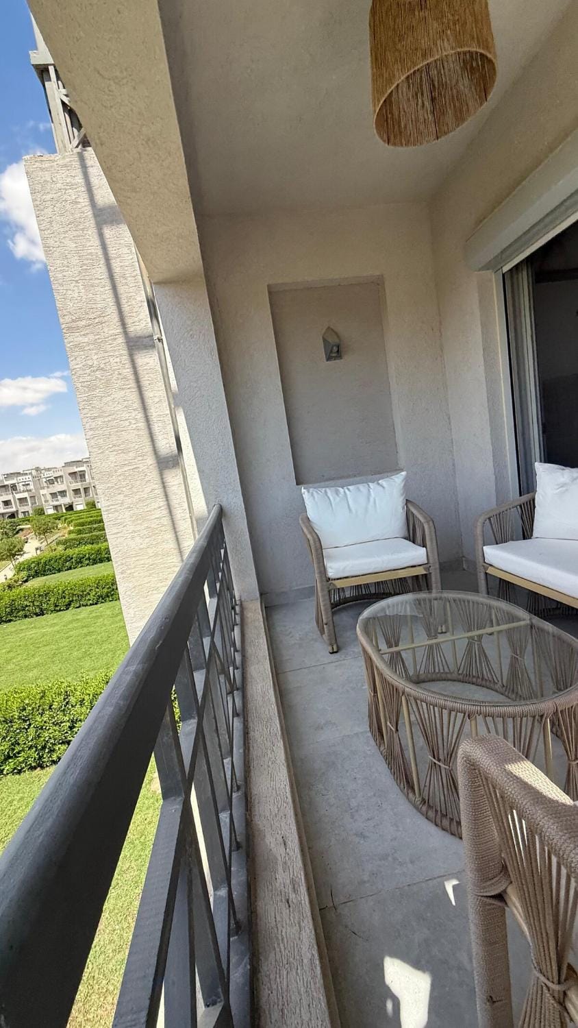 Stylish Wooden Boho 2BR Einbay Direct Pool View Apartment in Egypt