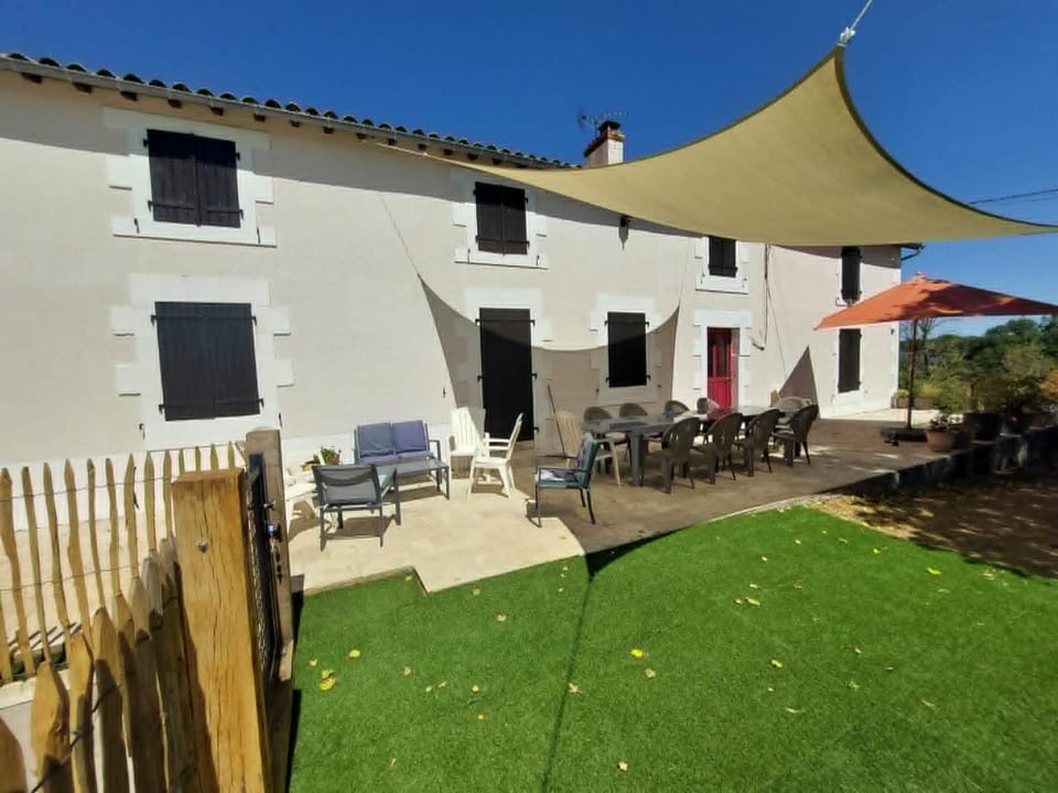 Property building, Patio, Day, Garden view