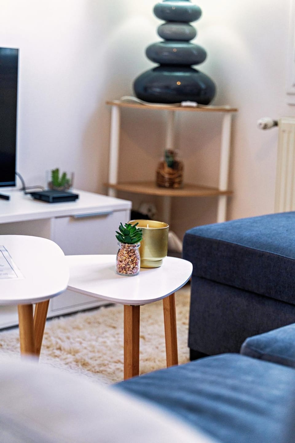 TV and multimedia, Seating area