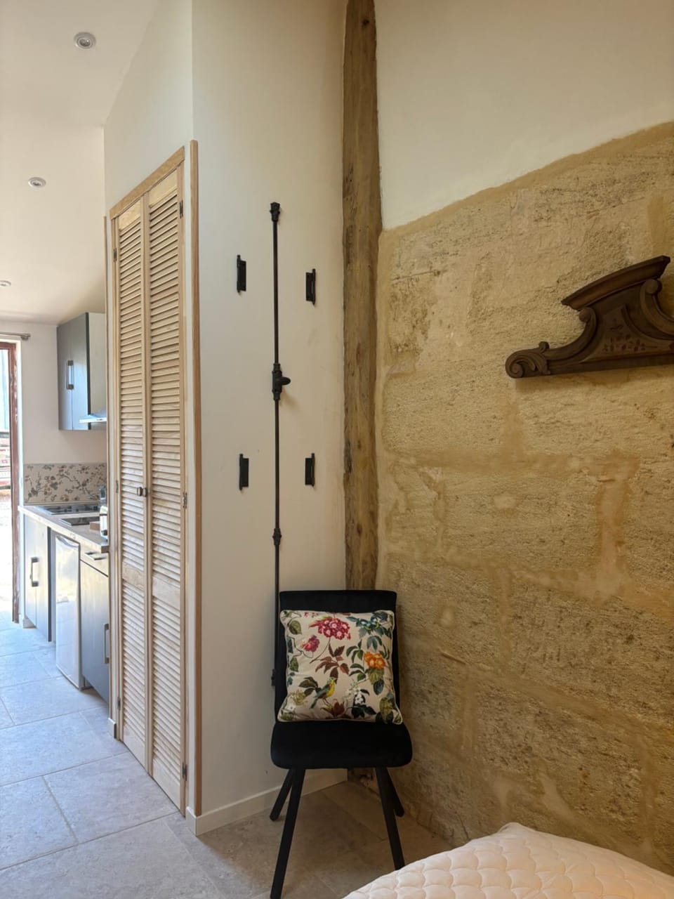 Bedroom, wardrobe