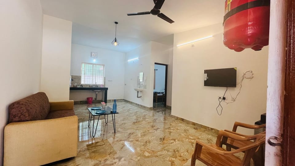 Communal lounge/ TV room, TV and multimedia, Living room