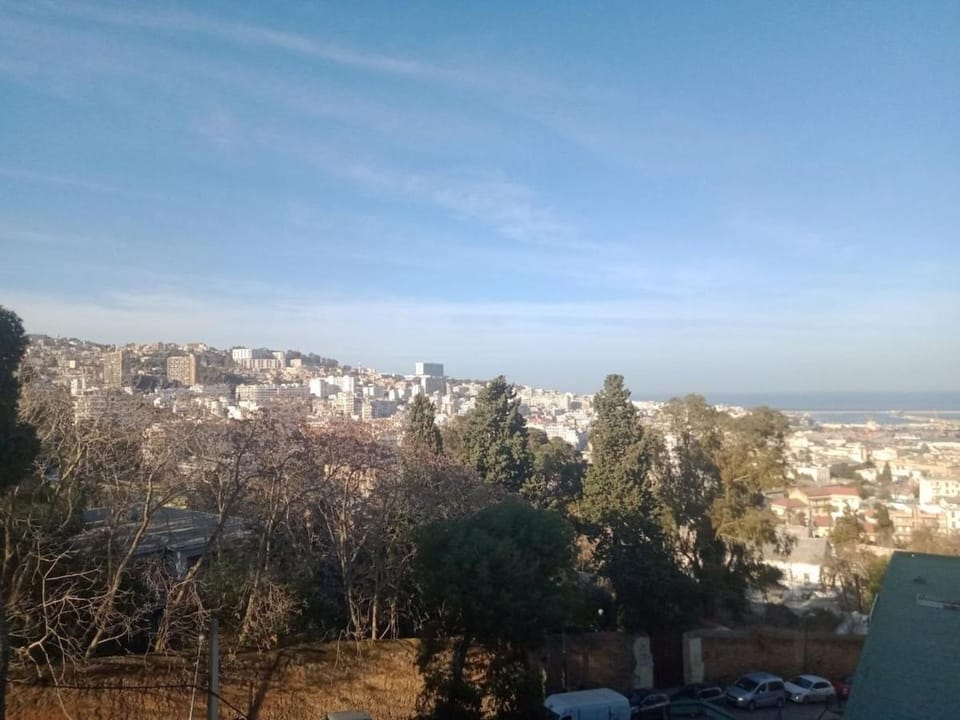 L'appartement en face de la baie Apartment in Algiers [El Djazaïr]