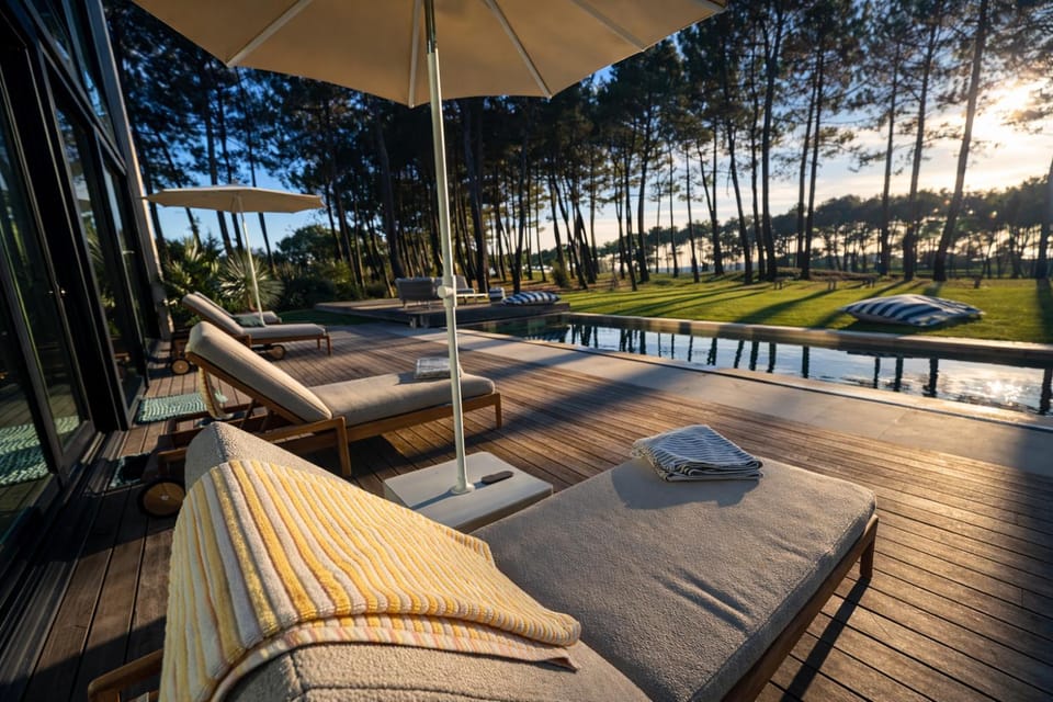 Spring, Natural landscape, View (from property/room), Balcony/Terrace, Pool view, Swimming pool, sunbed