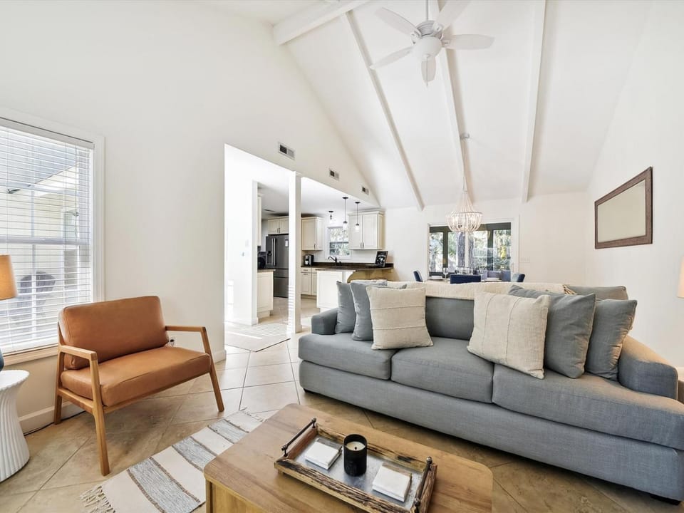 15 Mallard Road House in North Forest Beach