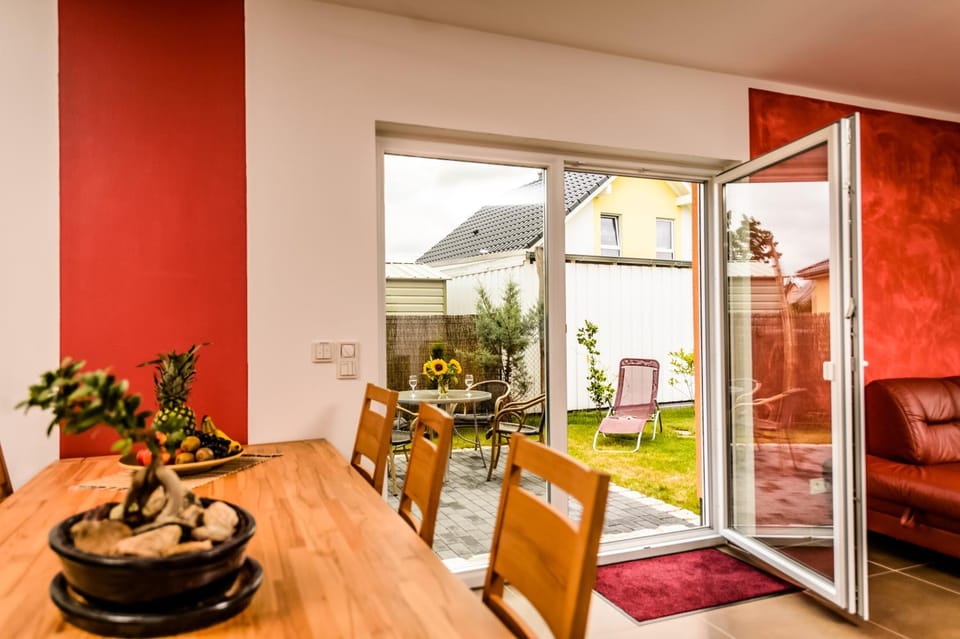 Garden, Balcony/Terrace, Garden view, Family