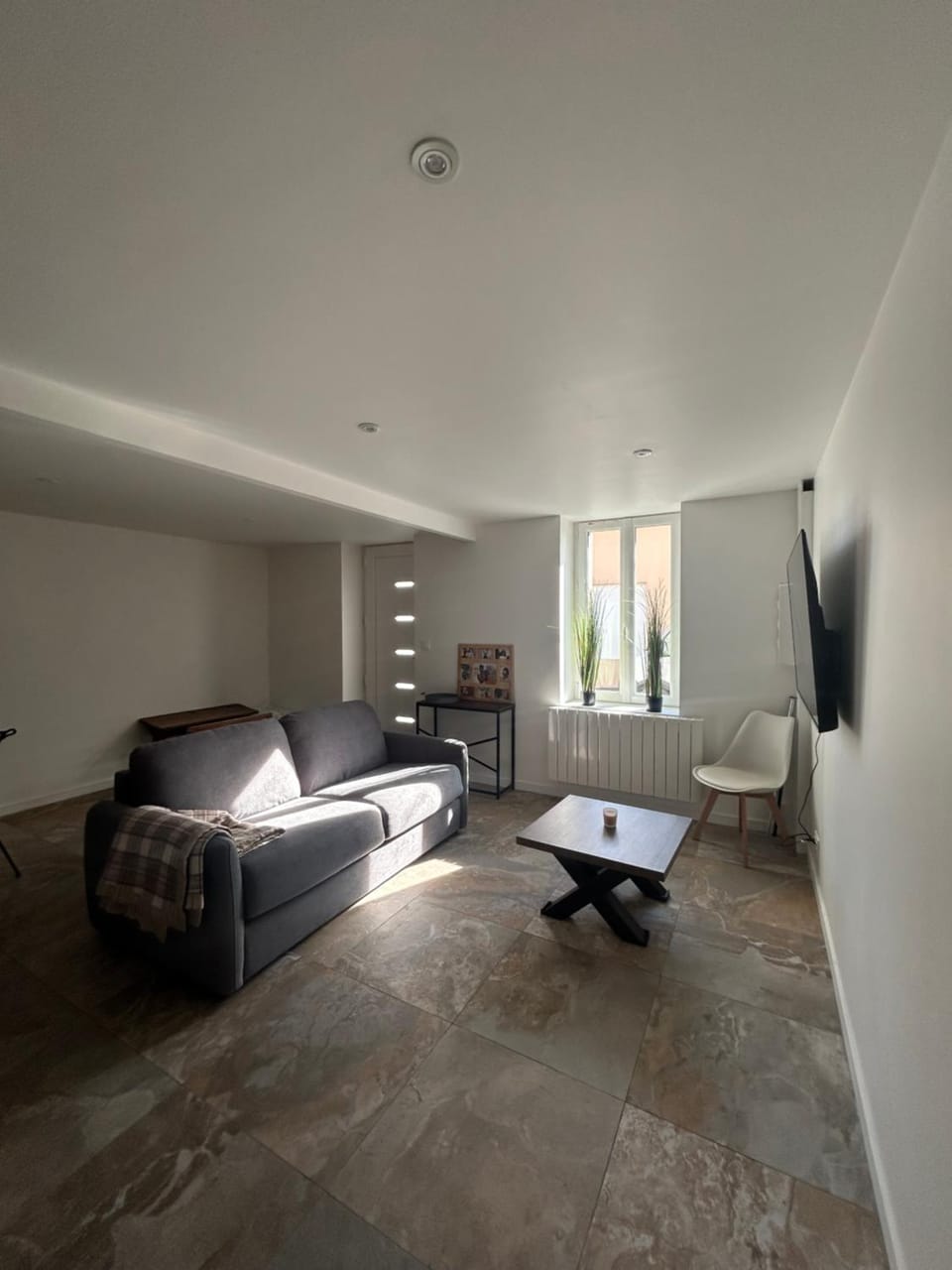 Communal lounge/ TV room, Living room
