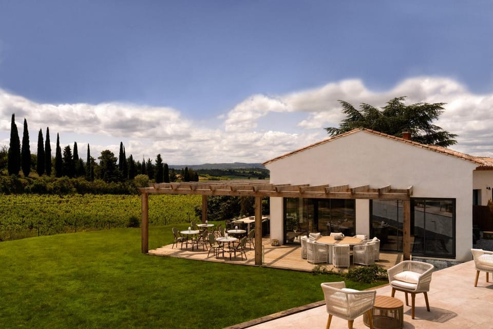 Dining area, Garden view