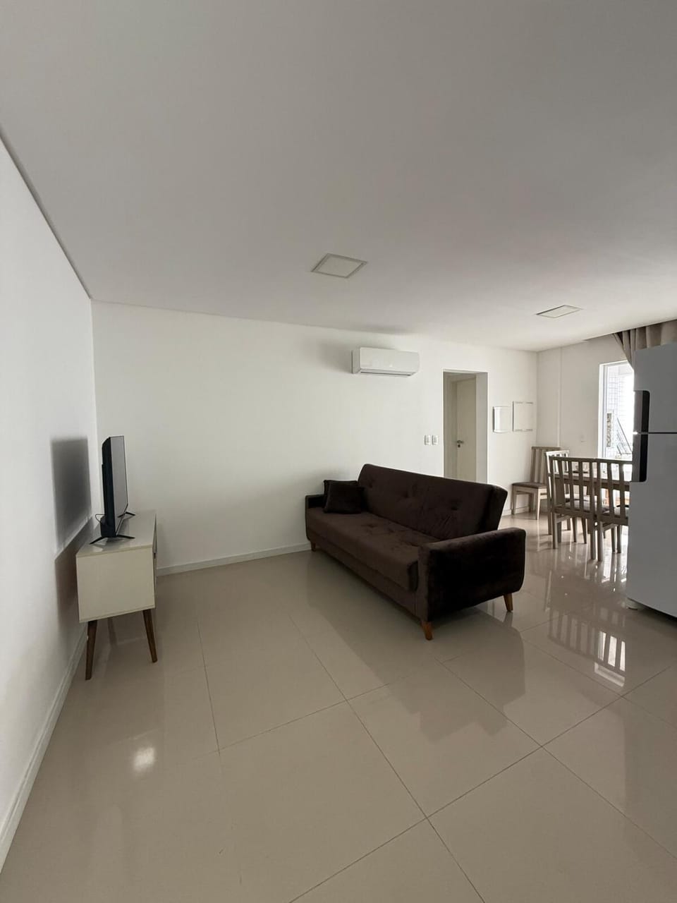 Apartamento 350m da praia 2 quartos - 5º elevador Apartment in Camboriú