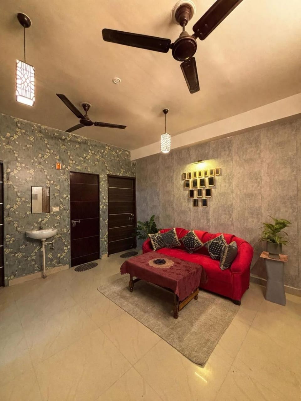 Banarasiya Stays near Kashi Vishwanath Temple Apartment in Varanasi
