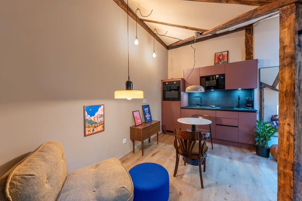 Kitchen or kitchenette, kitchen