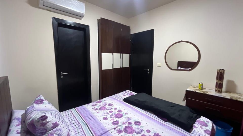 Bed, Photo of the whole room, Bedroom, wardrobe, air conditioner