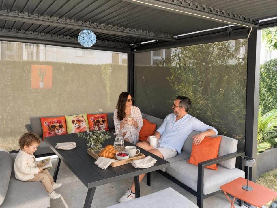 6-Min Drive to Disneyland House with Free Parking House in Île-de-France