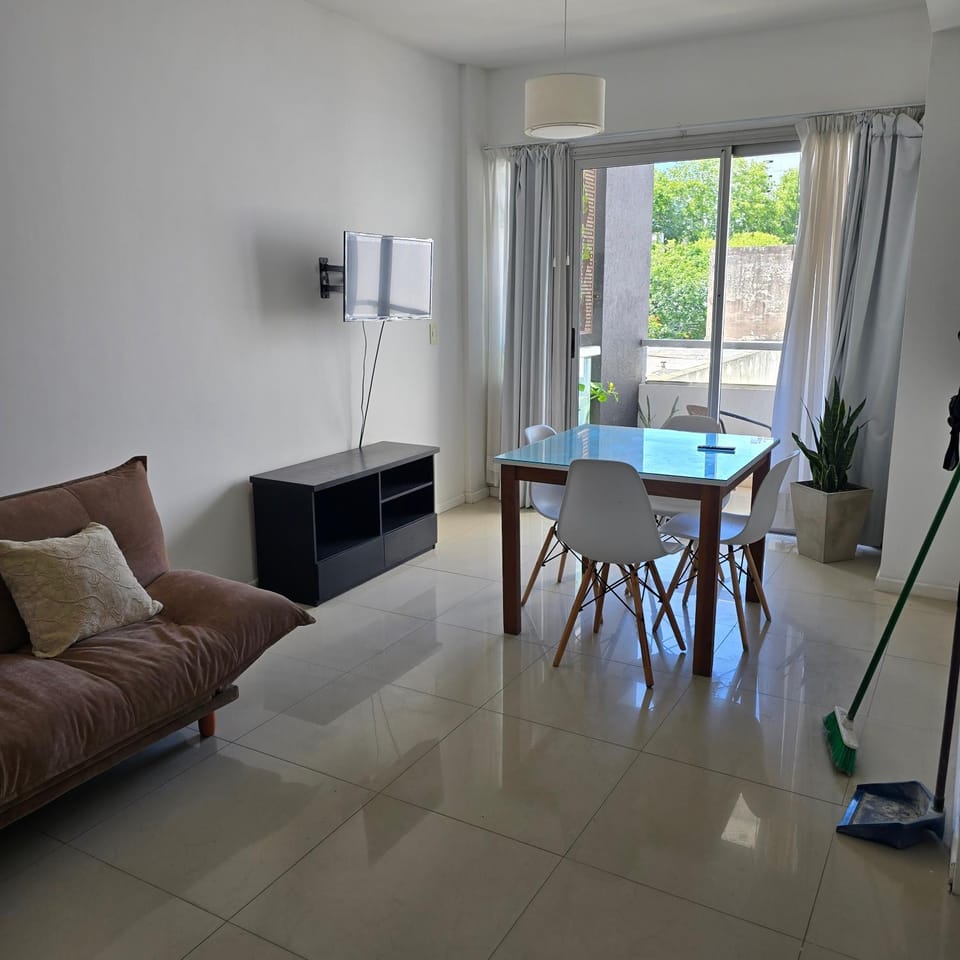 Avenida 60 Apartment in La Plata