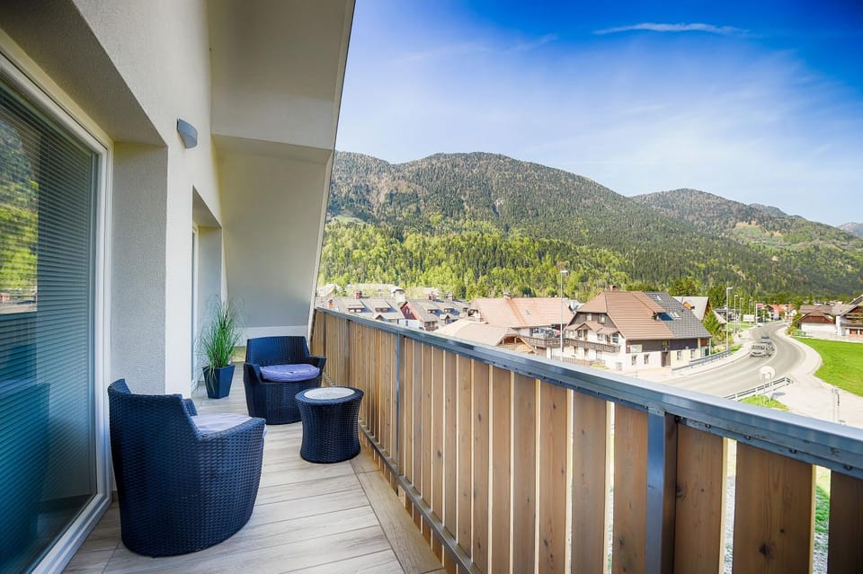 Day, Balcony/Terrace, Balcony/Terrace, Mountain view, Sunrise