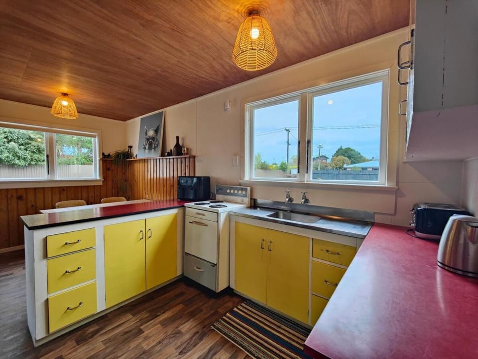 Arrive and Revive Te Anau House in Te Anau
