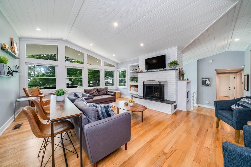 Modern Retreat w/ Hot Tub & Fire Pit - Walk to Beach! House in South Haven