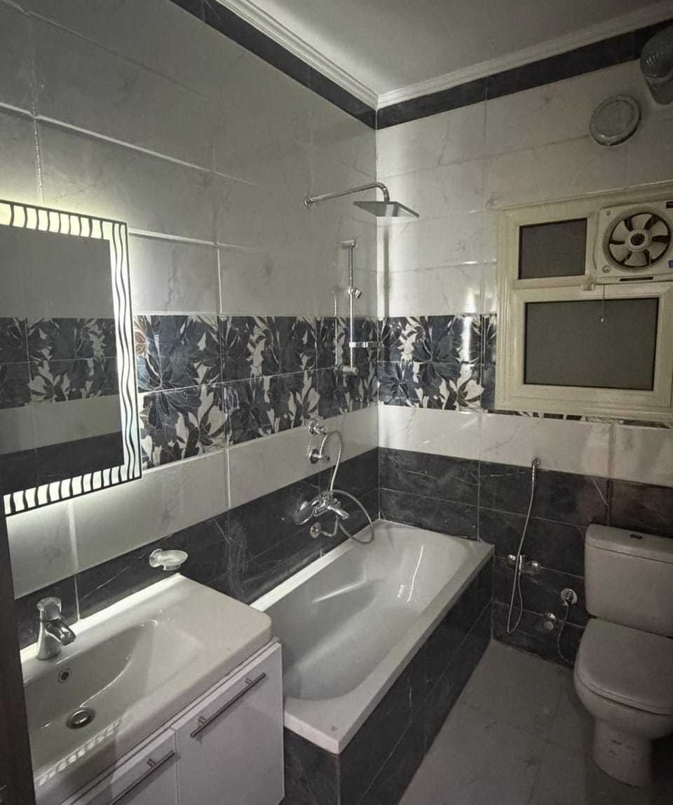 High finishing specs with 3bd beside Auc Apartment in New Cairo City