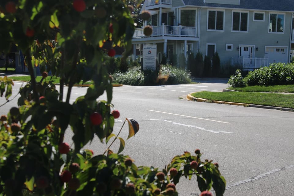 Elegant Estate w/ Modern Amenities Across from Woodman Beach! House in South Haven