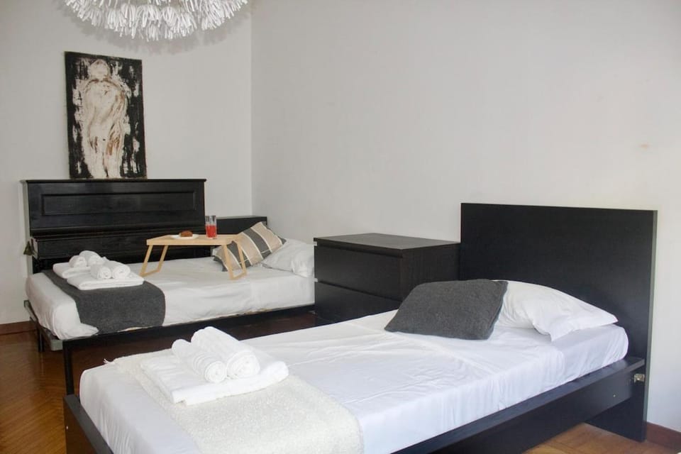 Iconic 3-BR Home Steps from Duomo Apartment in Milan