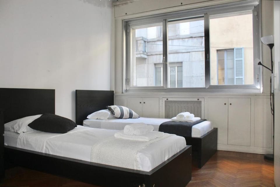 Iconic 3-BR Home Steps from Duomo Apartment in Milan