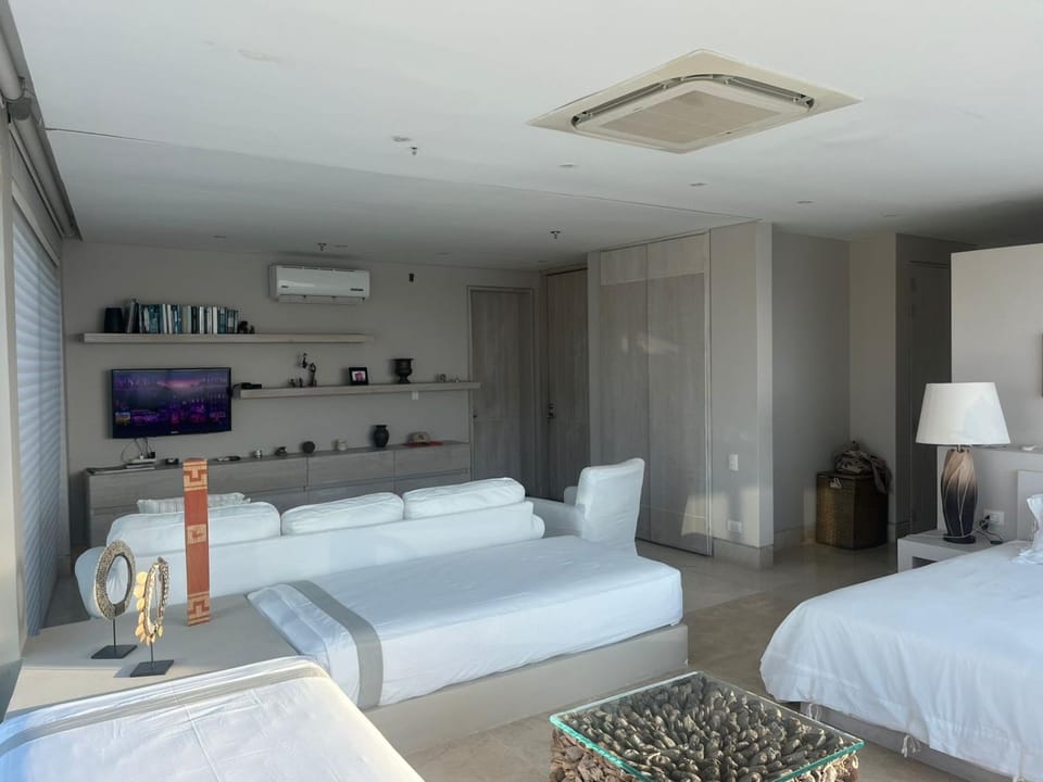Bed, TV and multimedia, Living room, Other, Bedroom