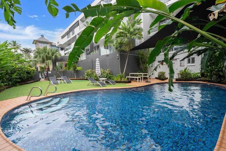 Property building, Swimming pool