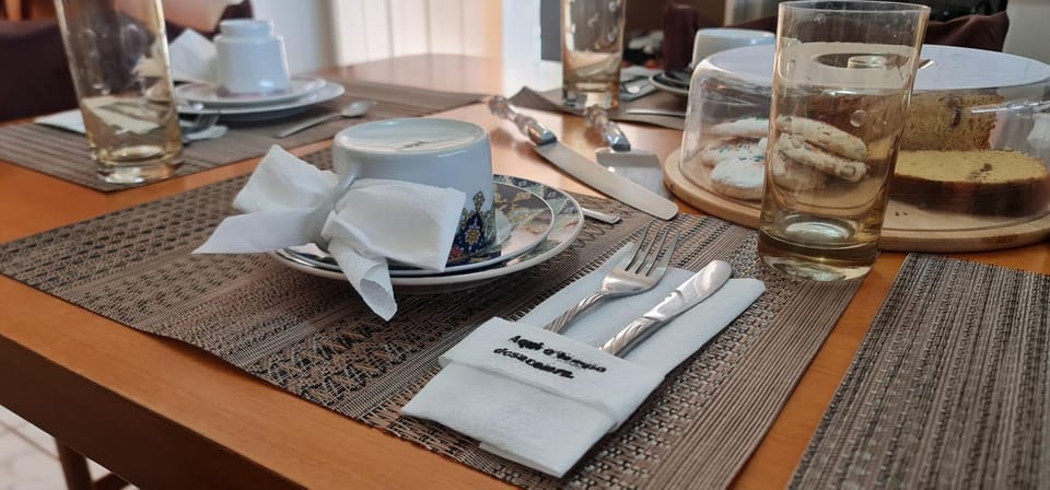 Coffee/tea facilities, kitchen