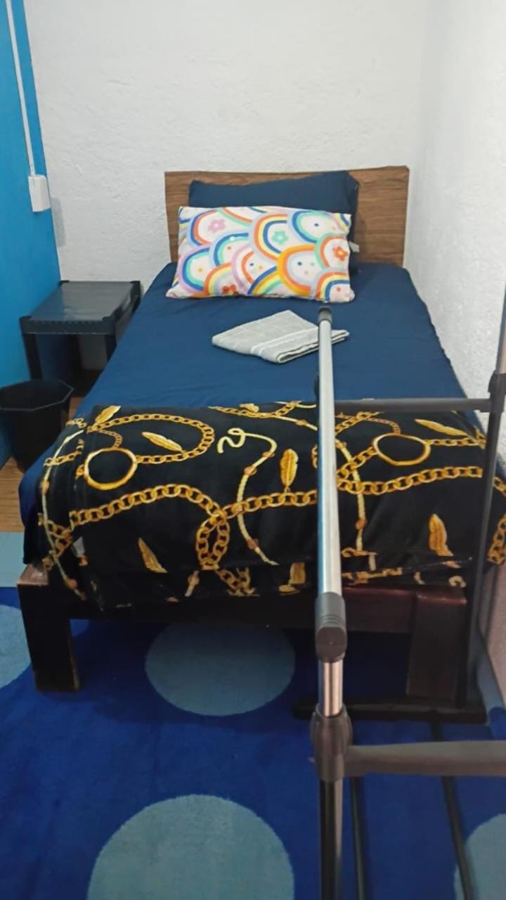 Hostal económico Capsule hotel in Morelia