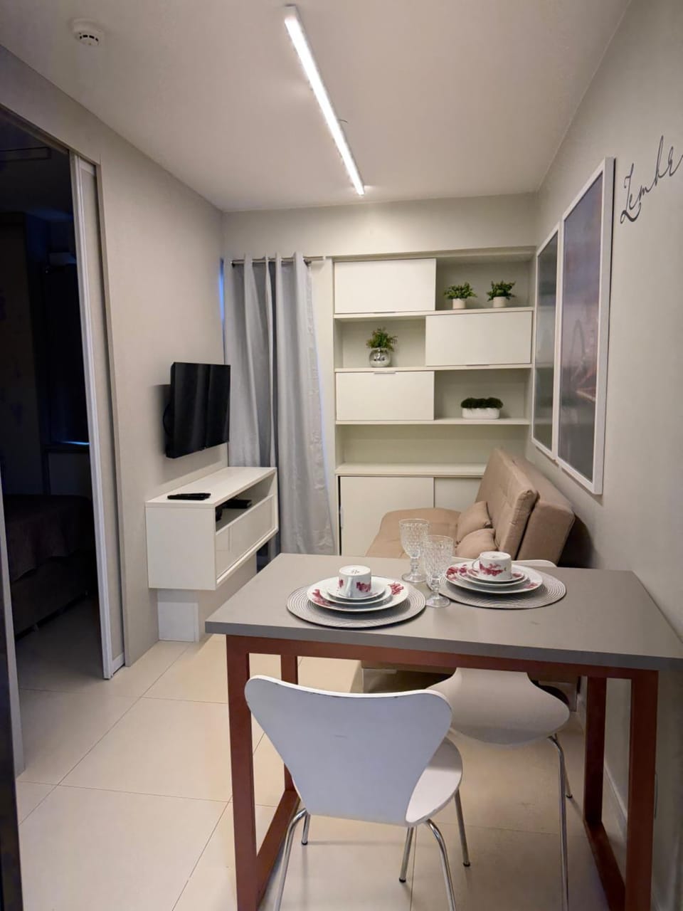 TV and multimedia, Living room, Dining area