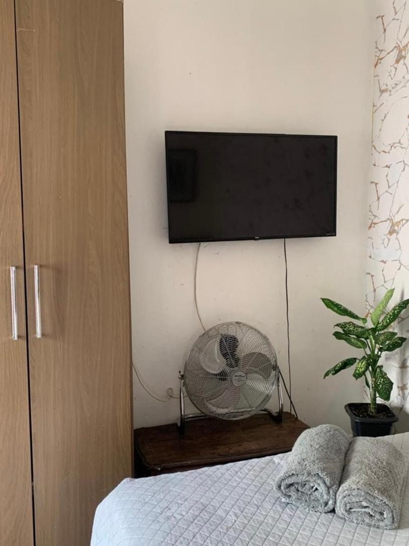 Quarto privativo em Copacabana Apartment in Rio de Janeiro
