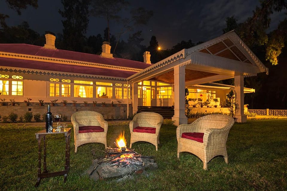 Property building, Night, Garden, flat iron