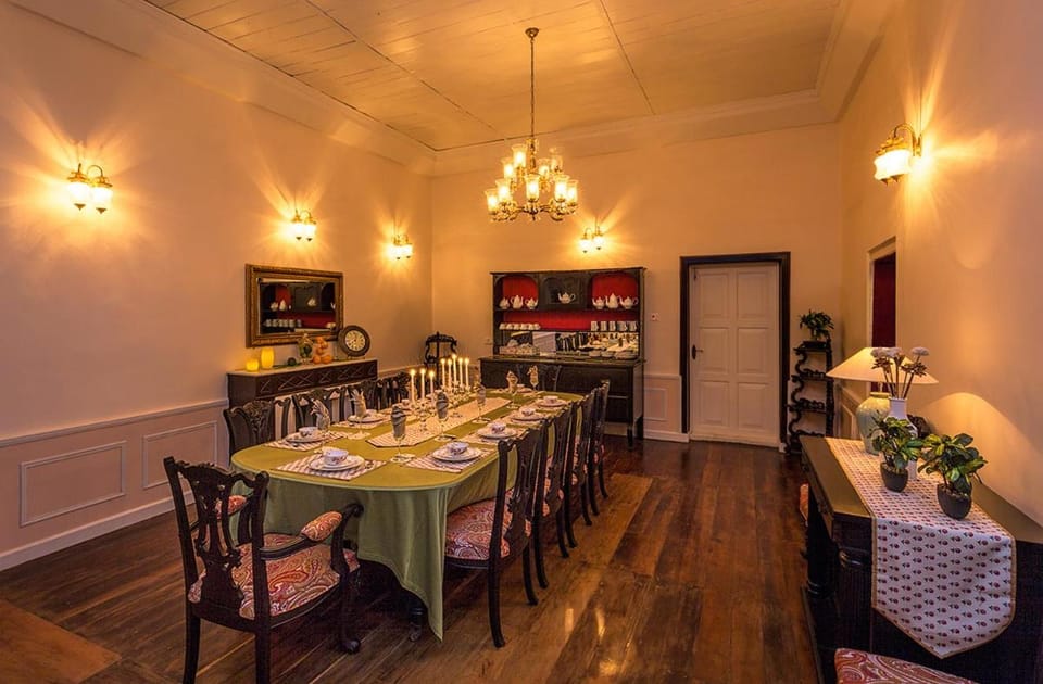 Food and drinks, Dining area