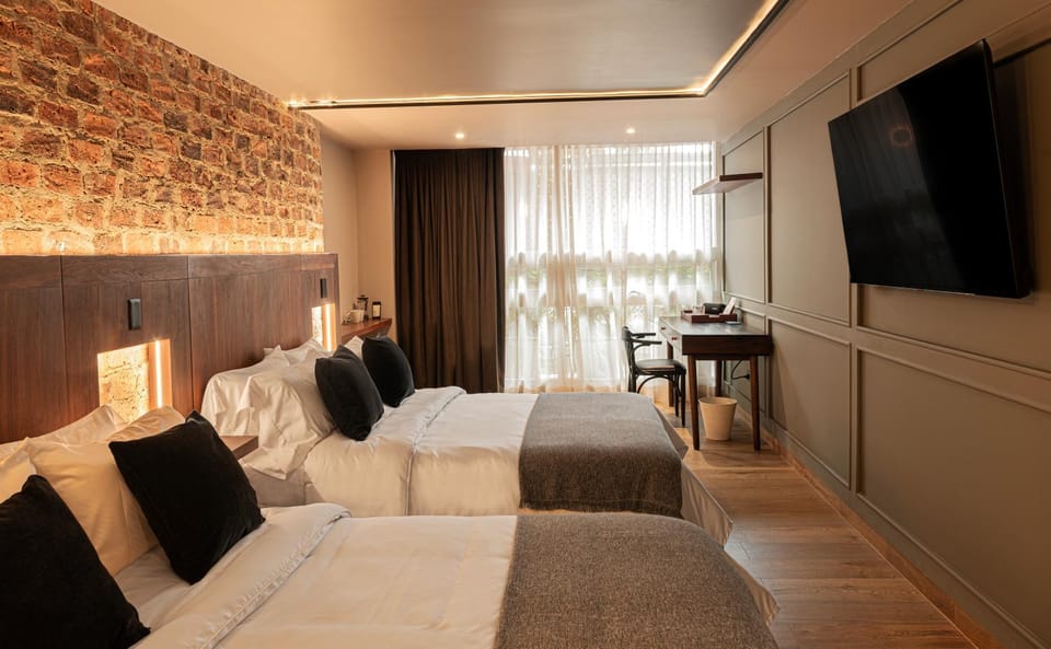 Bed, View (from property/room), Bedroom, Garden view