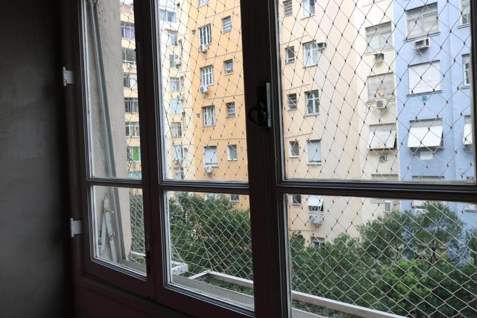 Apartamento 3 quartos, a 2 quadras da praia de Copacabana Apartment in Rio de Janeiro
