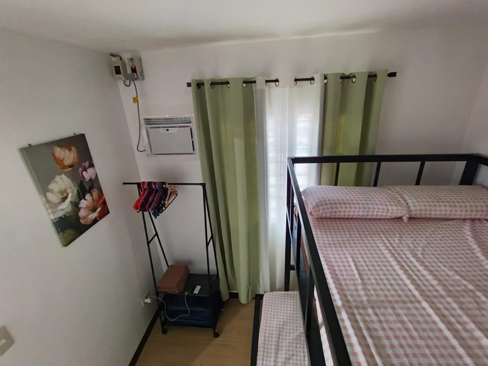 Photo of the whole room, bunk bed