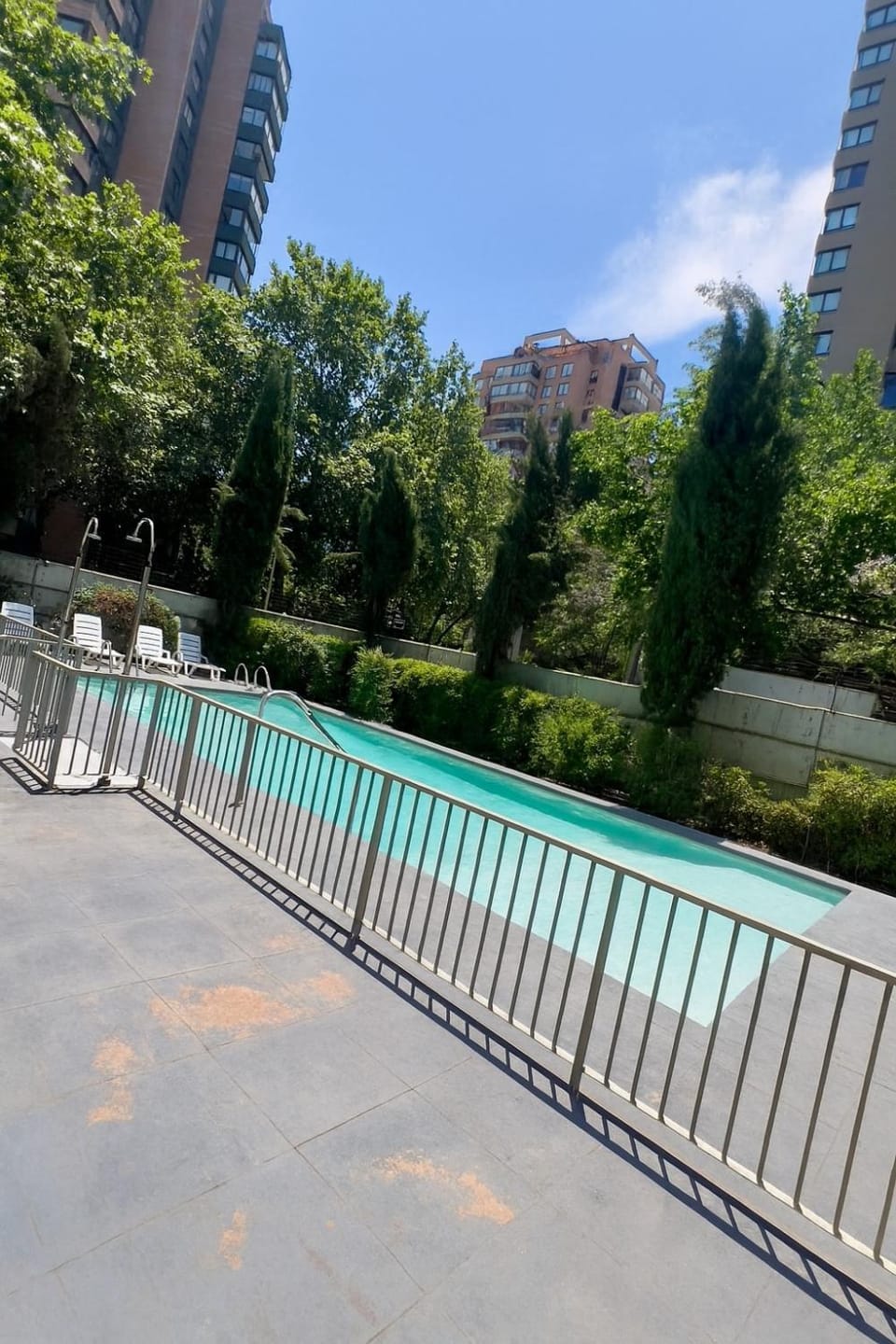 Swimming pool, sunbed