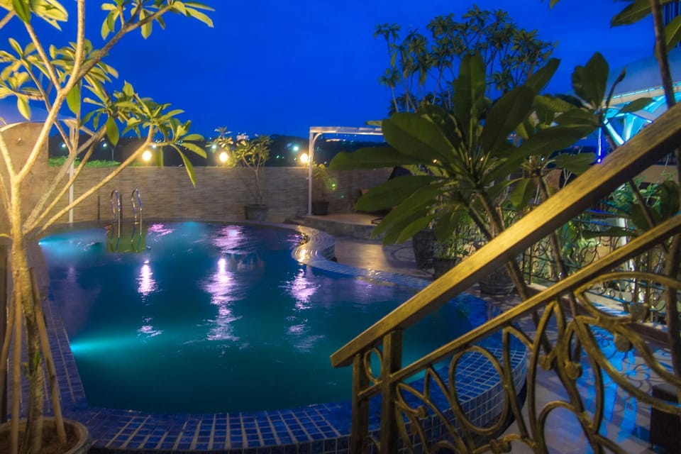 Night, Swimming pool