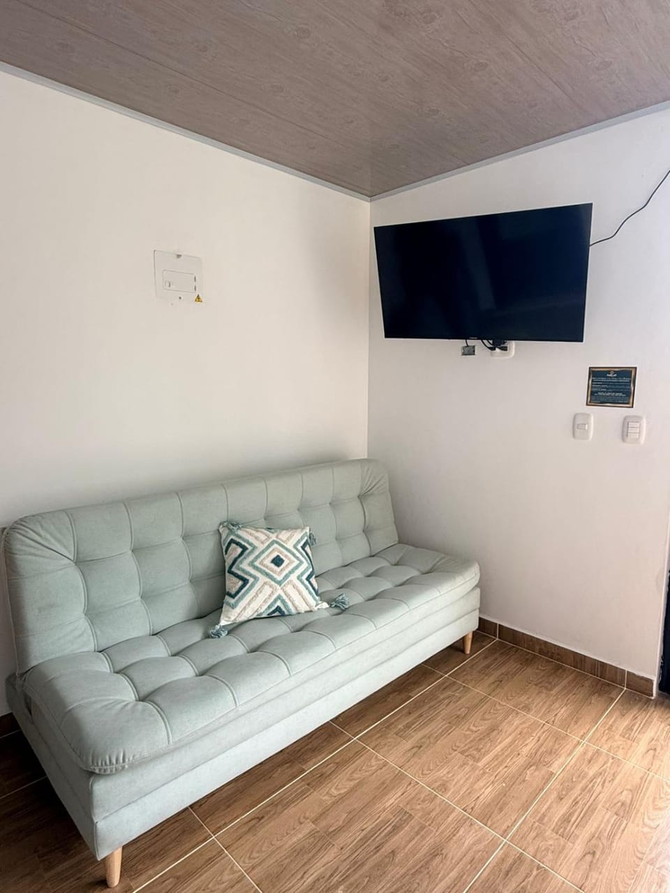 Communal lounge/ TV room, TV and multimedia, Living room, Evening entertainment