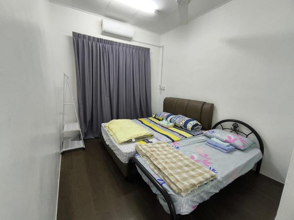 Banang Jaya Homestay with 3 bedroom 2 bathroom House in Johor
