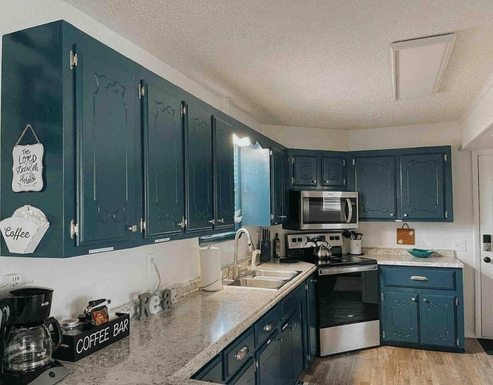 Little Piece of Heaven Cabin Cabin in Tenkiller Ferry Lake