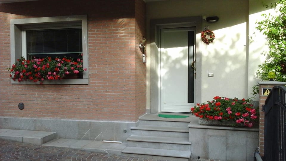 Facade/entrance, Summer