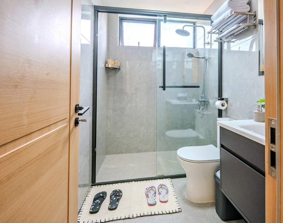 Modern 1br Lavington behind junction mall - Pool and Gym Apartment in Nairobi County