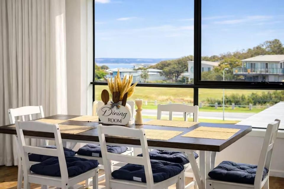 View (from property/room), Dining area